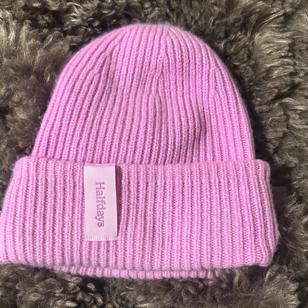Halfdays beanie